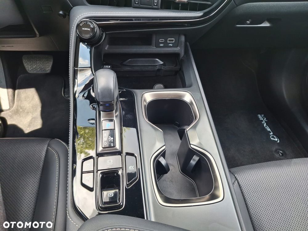 Lexus NX - 12