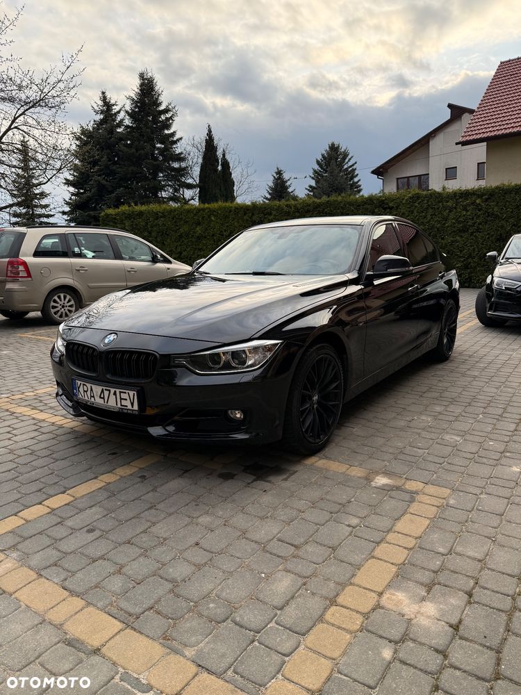 BMW Seria 3 320i xDrive Sport Line - 5