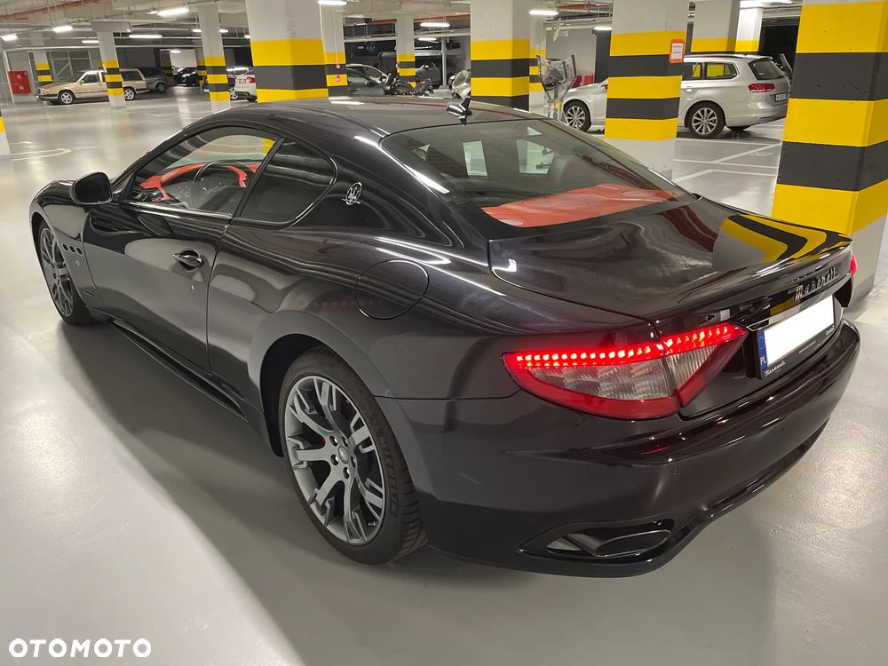 Maserati GranTurismo S Automat - 20