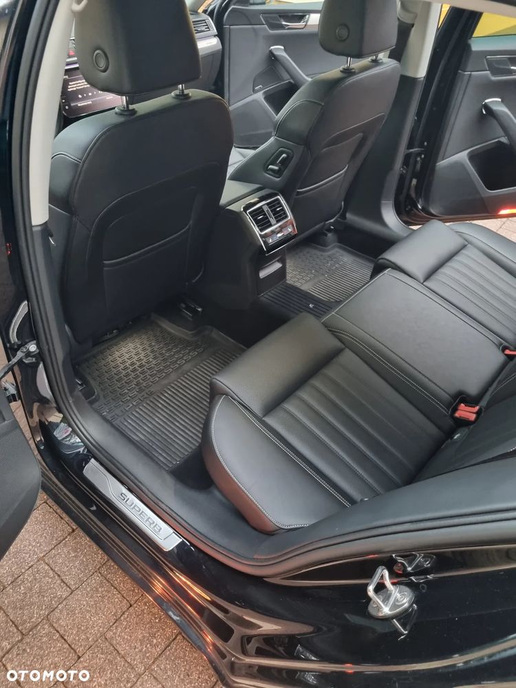 Skoda Superb 2.0 TDI SCR 4x4 L&K DSG - 24