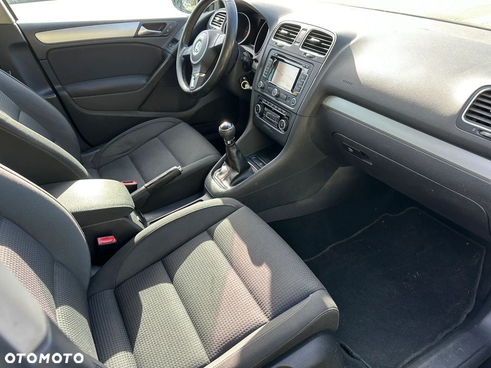 Volkswagen Golf 1.6 TDI DPF BlueMotion - 5