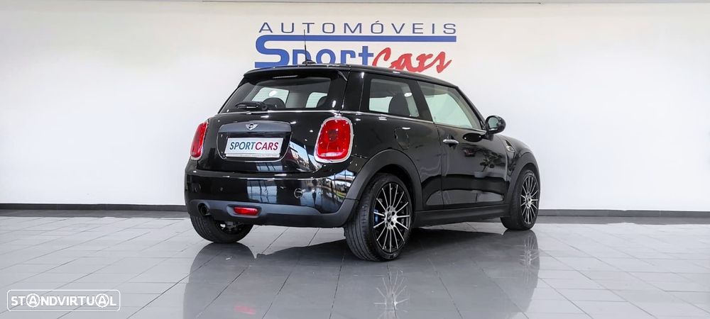 MINI 3 Portas One D - 12