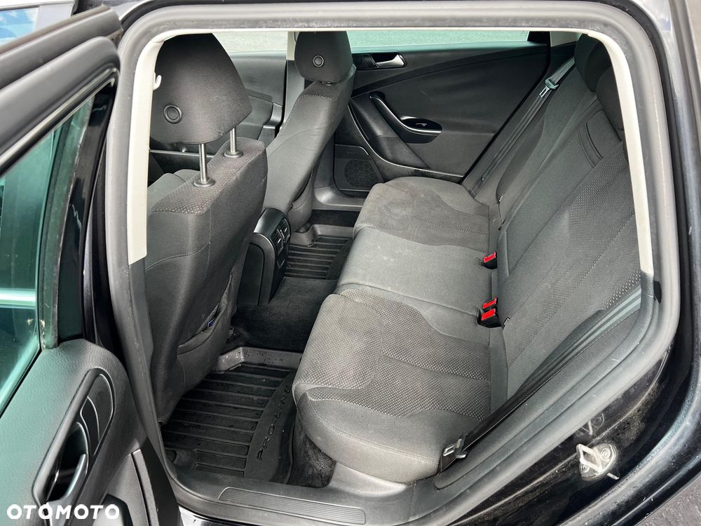 Volkswagen Passat Variant - 6