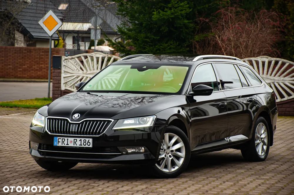 Skoda Superb 2.0 TDI 4x4 DSG Premium Edition - 2