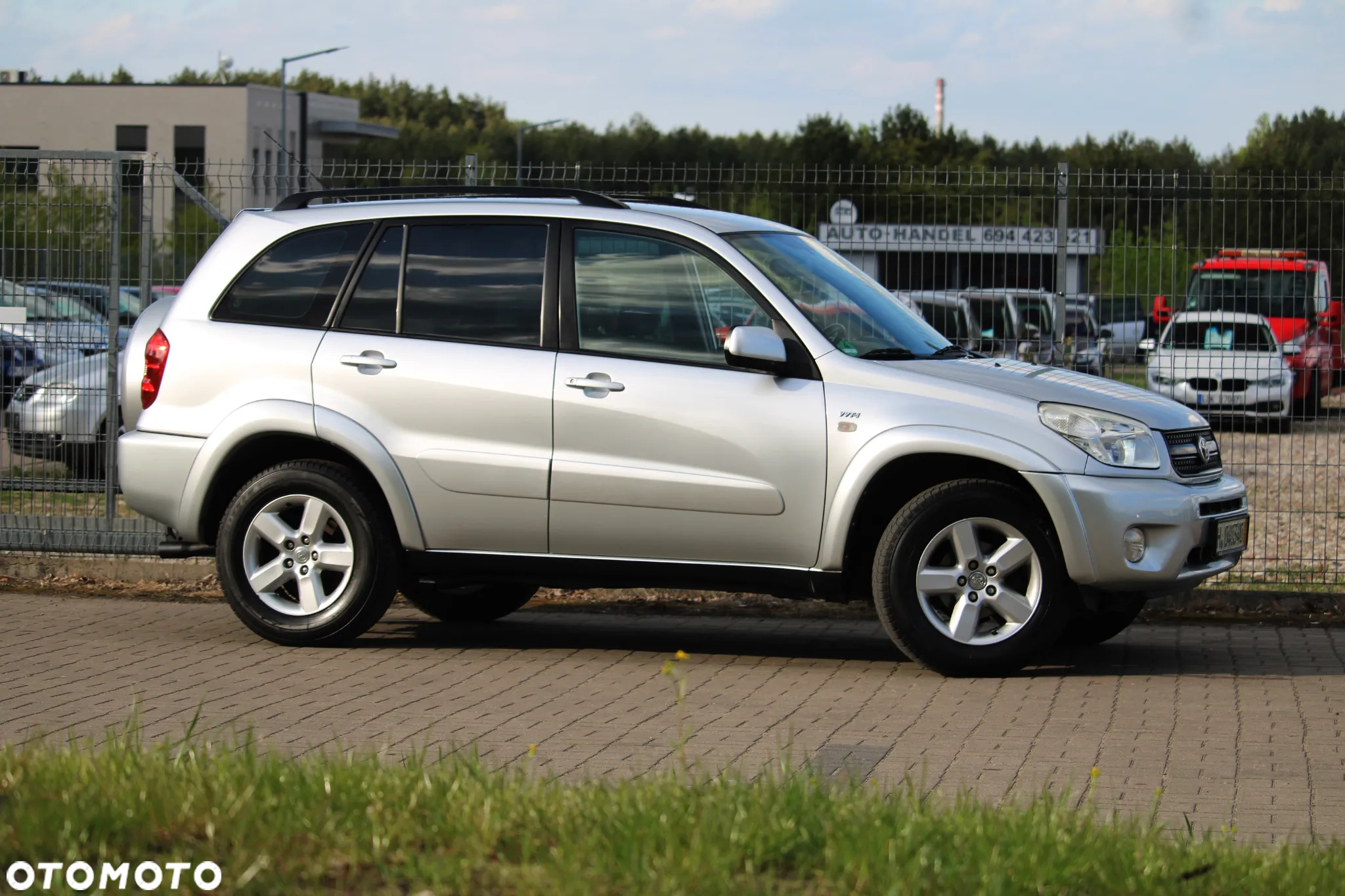 Toyota RAV4 - 8