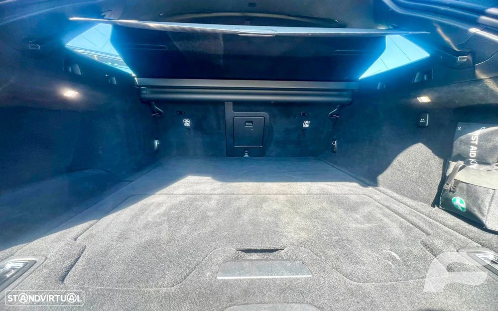 Volvo V90 2.0 D5 Inscription AWD Geartronic - 10