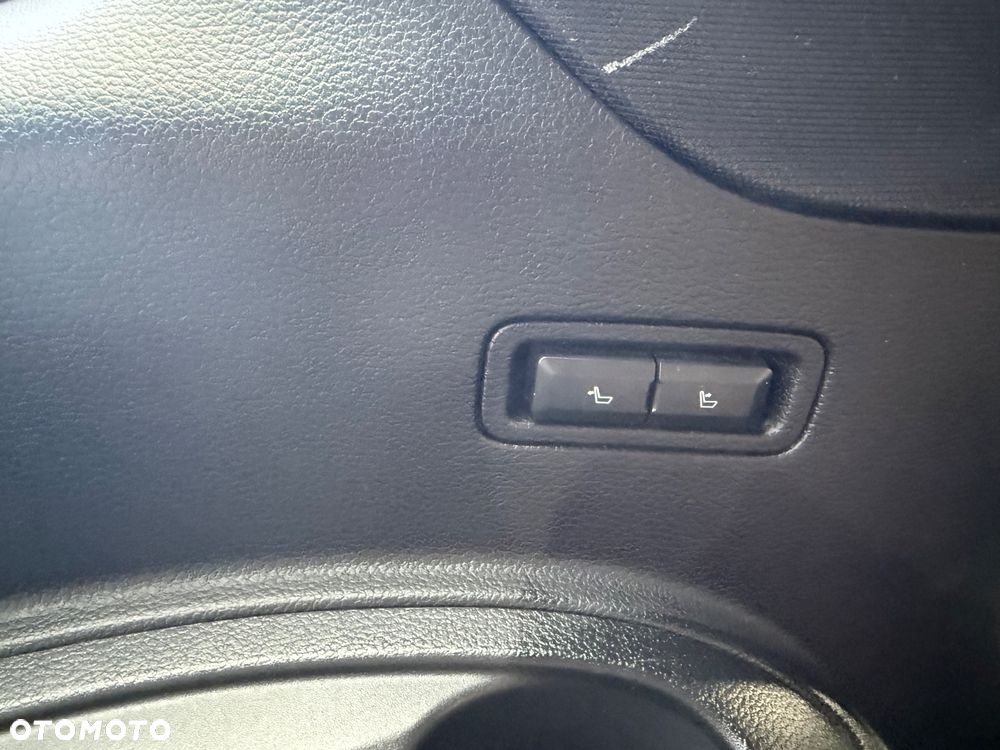 Lincoln Navigator - 39