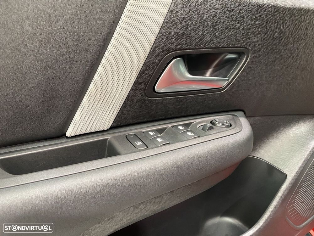 Citroën C4 1.2 PureTech Max EAT8 - 16