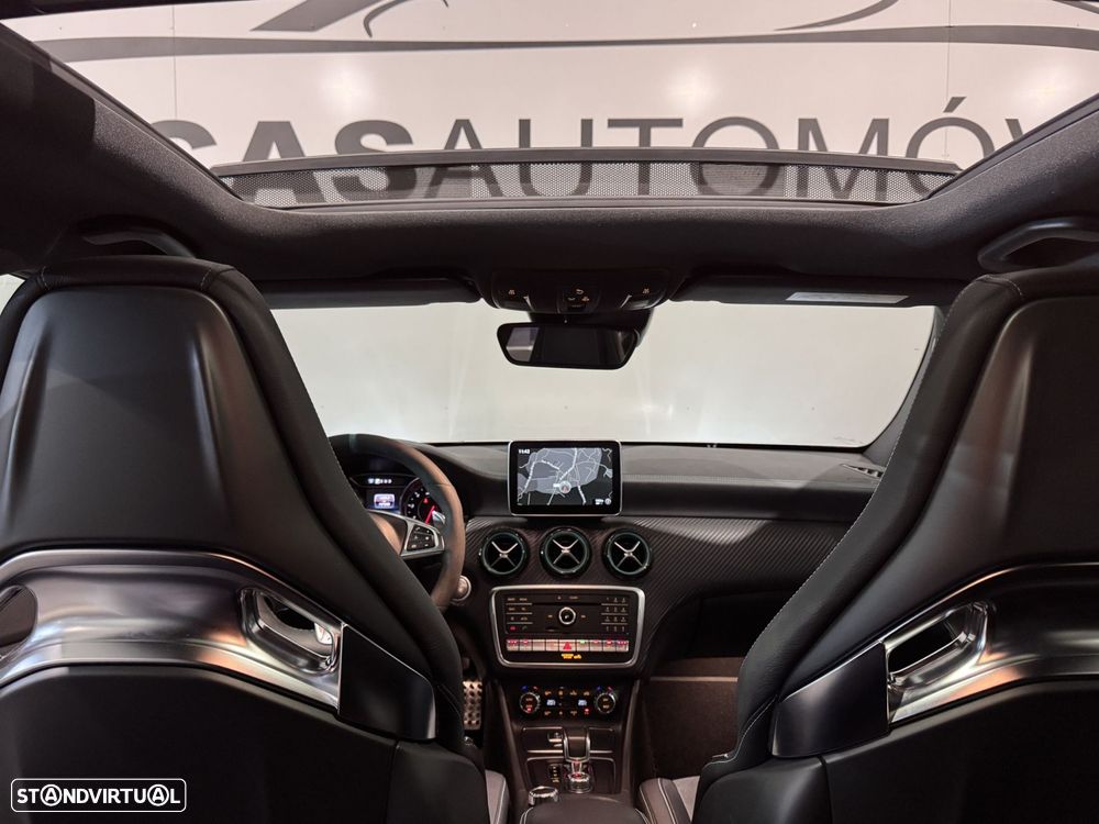Mercedes-Benz A 45 AMG 4Matic Speedshift 7G-DCT PETRONAS 2015 World Champion Edition - 49