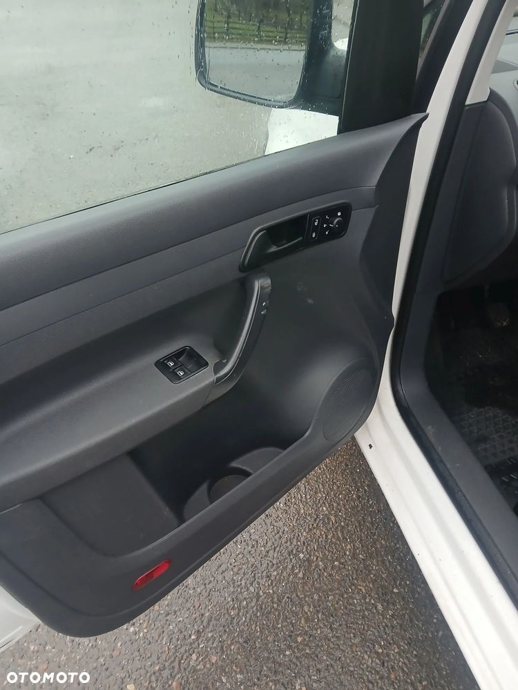 Volkswagen CADDY - 11