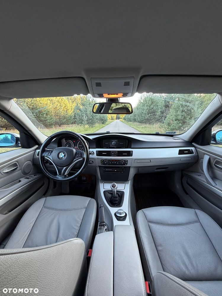 BMW Seria 3 318d - 8
