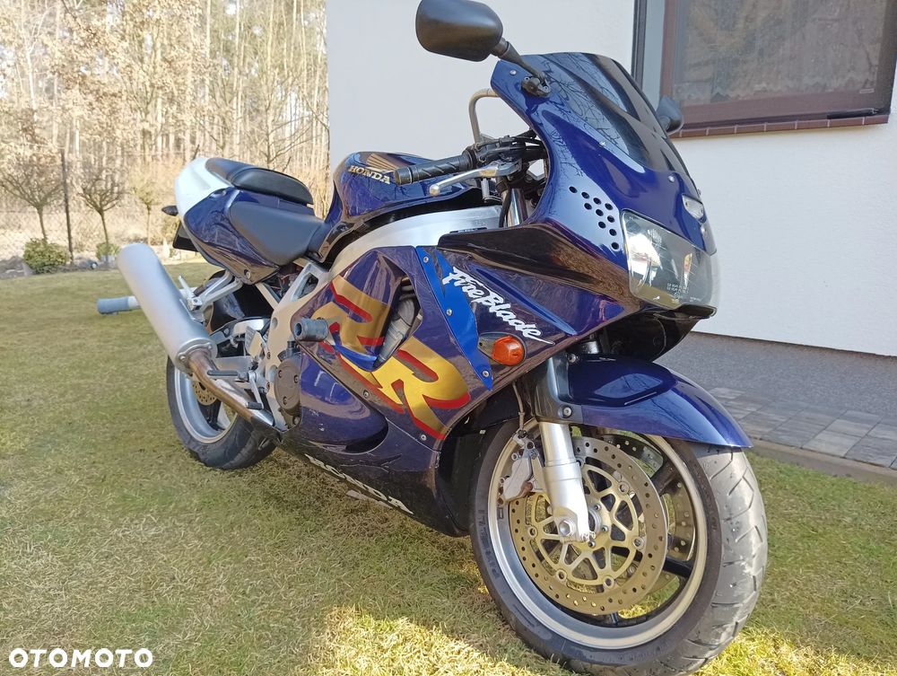 Honda CBR - 3
