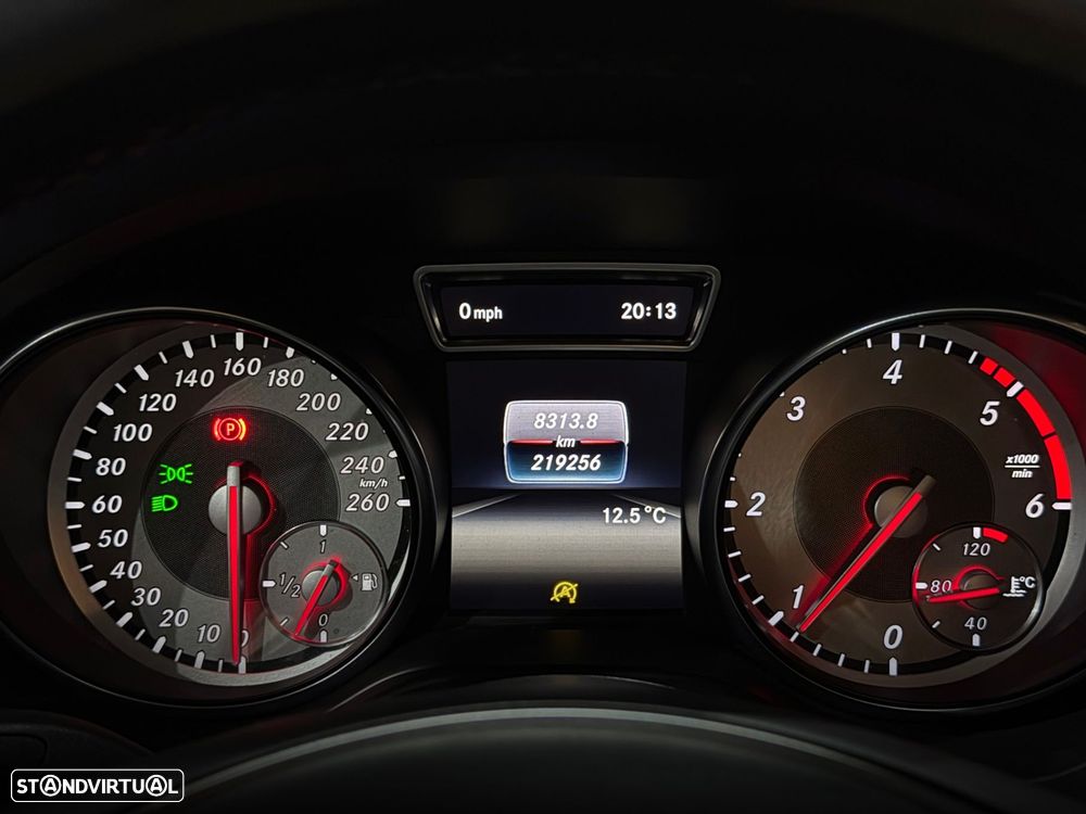 Mercedes-Benz CLA 180 d Shooting Brake Style - 16