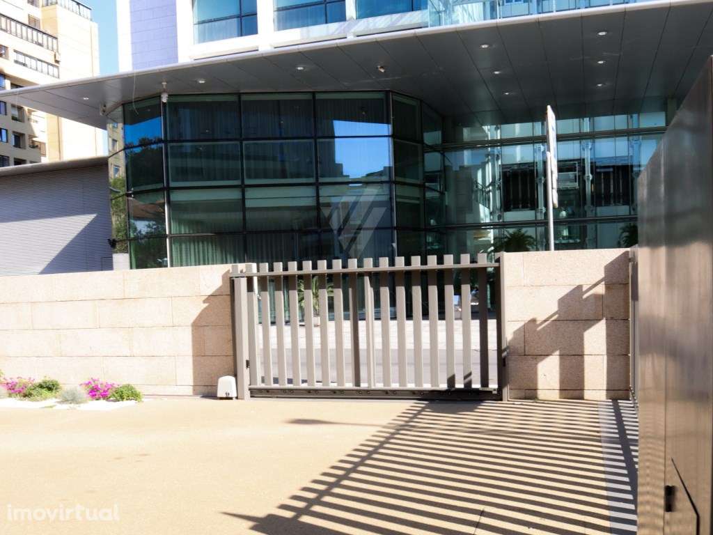 Moradia T3 de Luxo - Boavista | Avenida Tenente Valadim - Grande imagem: 3/21