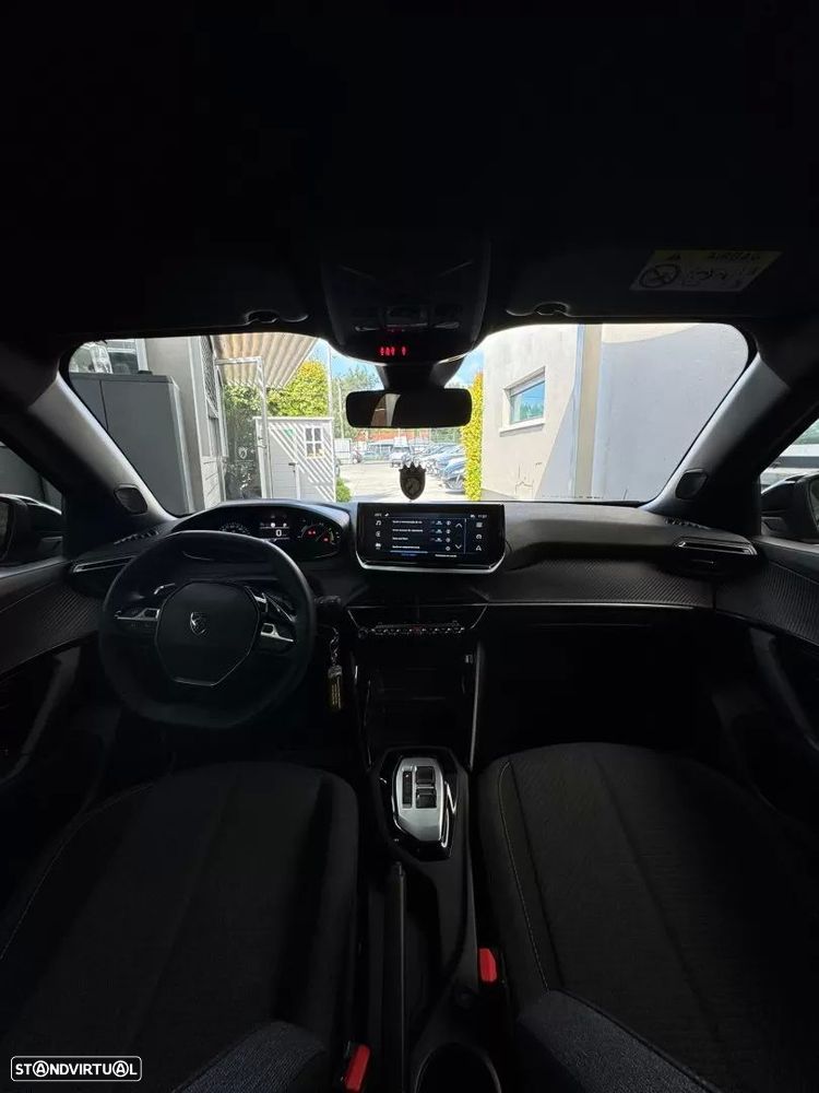 Peugeot 2008 1.2 Hybrid Style e-DCS6 - 22