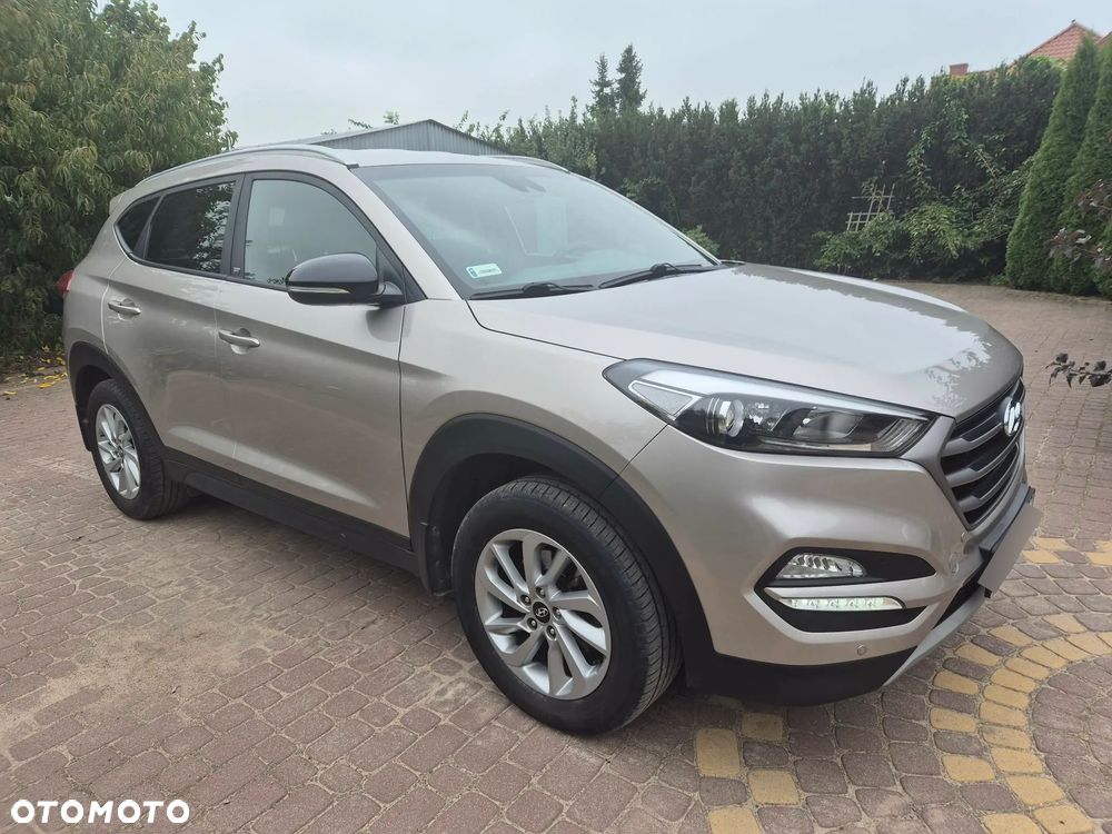 Hyundai Tucson 1.6 GDI BlueDrive GO 2WD - 33