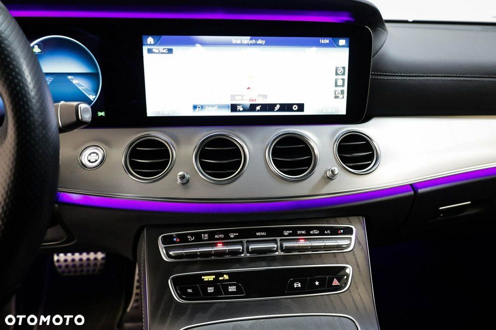 Mercedes-Benz Klasa E - 20