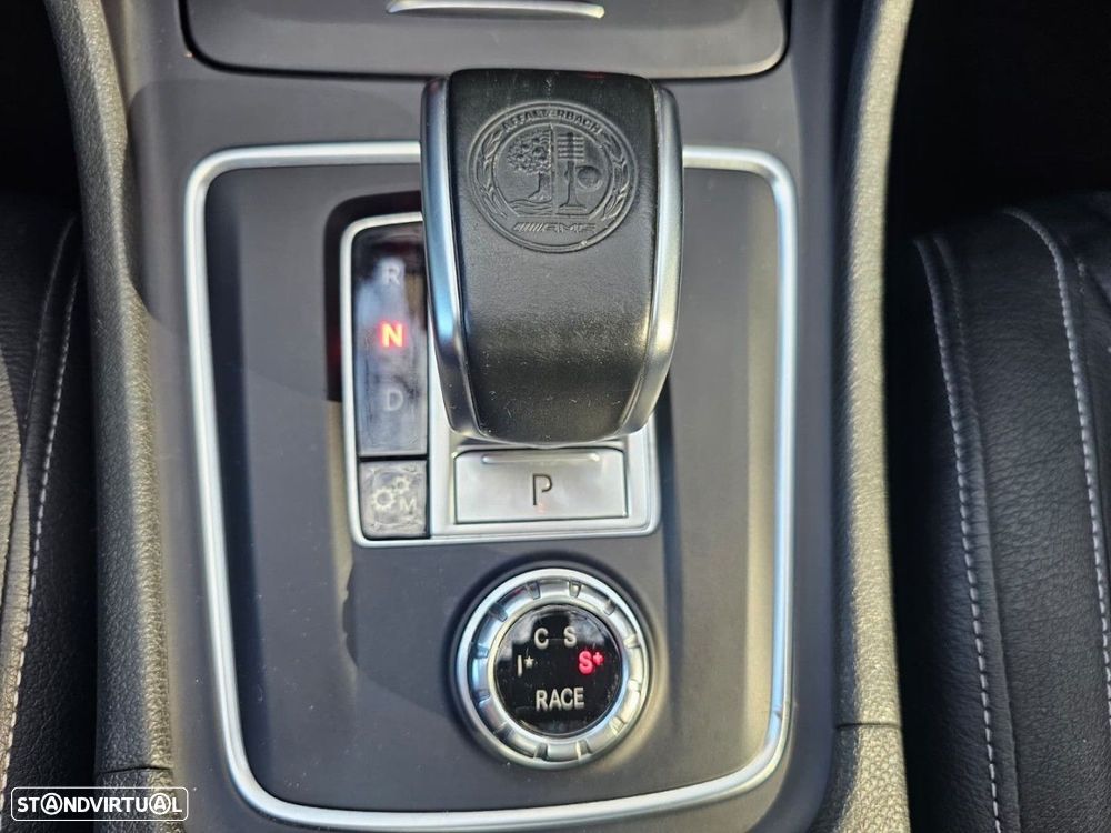 Mercedes-Benz GLA 45 AMG 4-Matic - 15