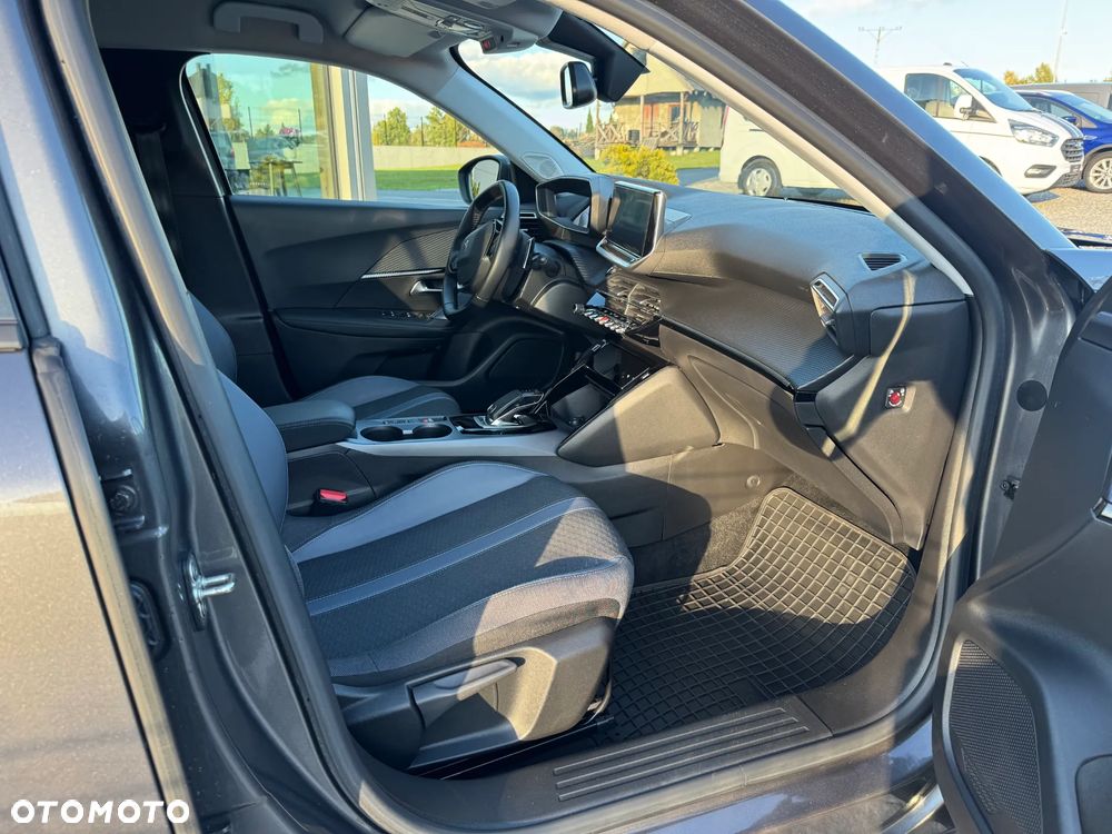 Peugeot 2008 - 19