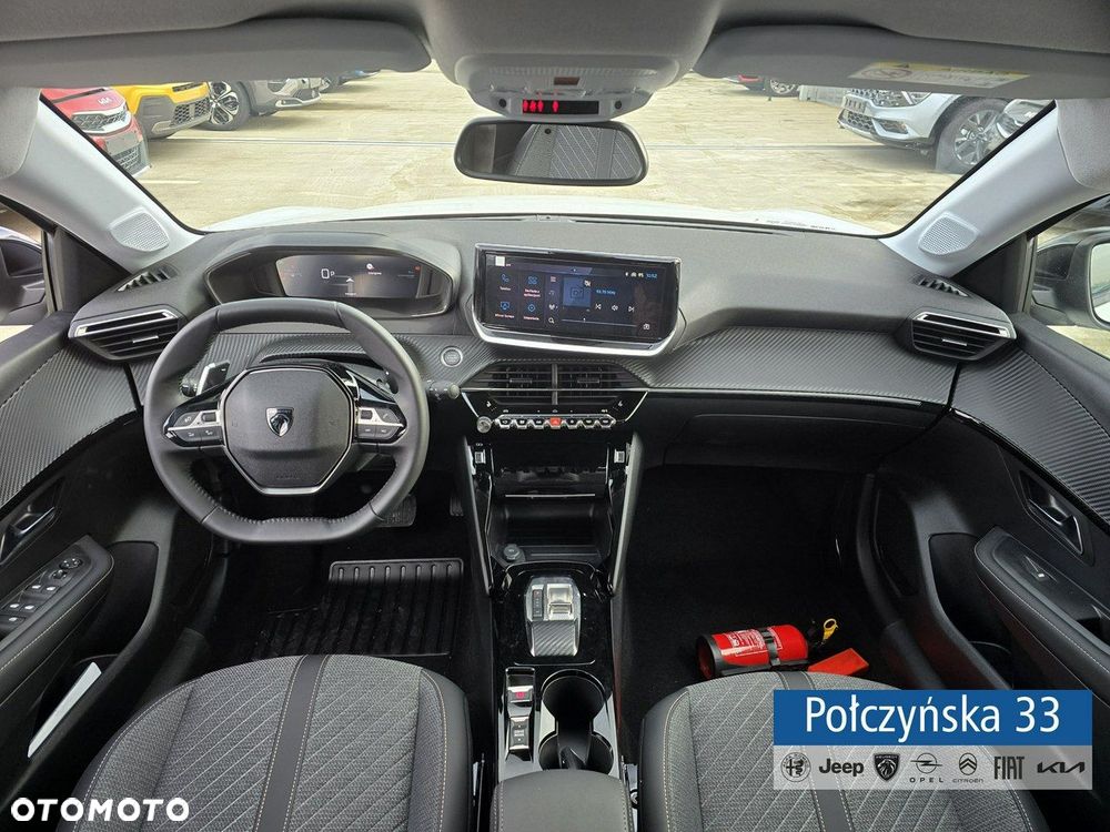 Peugeot 208 - 33
