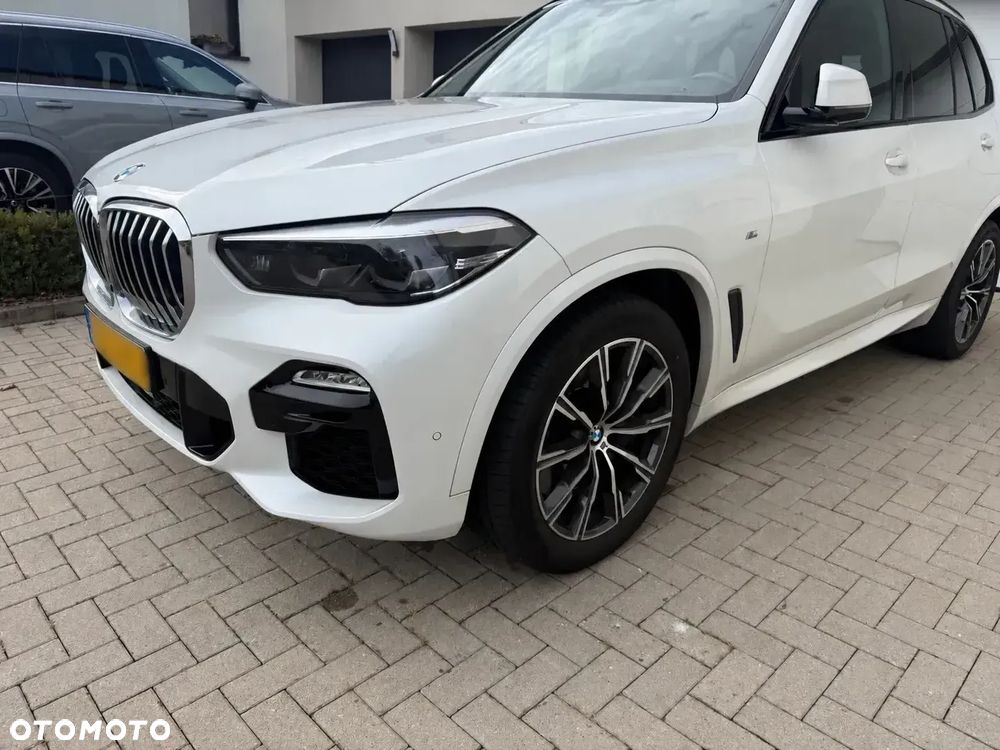 BMW X5 2019 photo 3