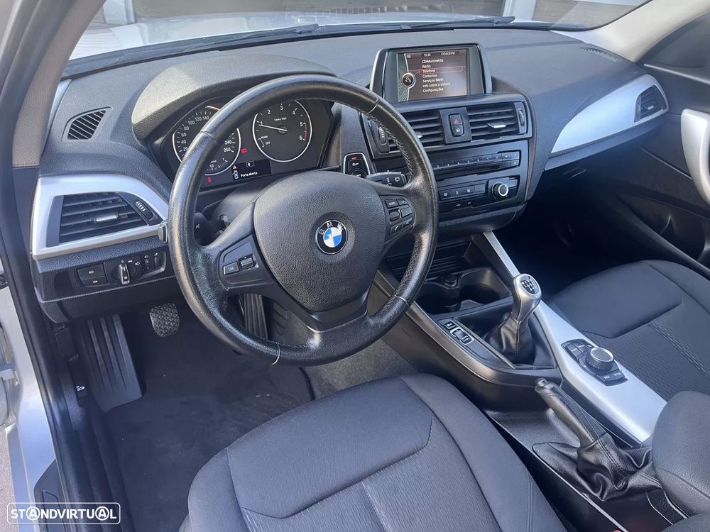 BMW 120 d Sport Line - 26