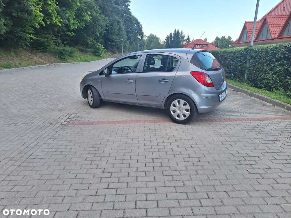 Opel Corsa 1.2 16V Cosmo - 29