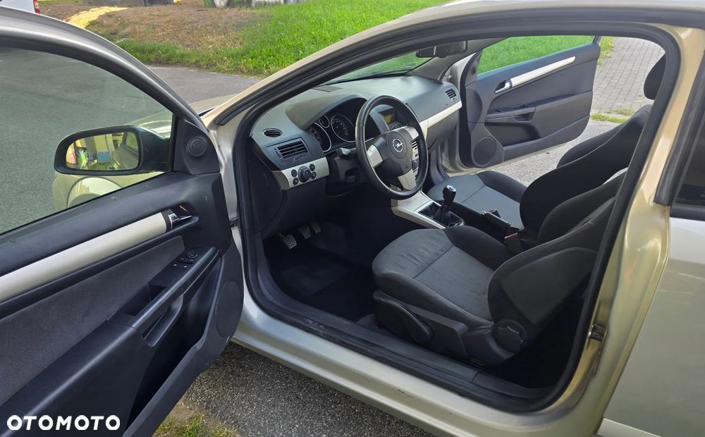 Opel Astra 1.6 Catch me - 29