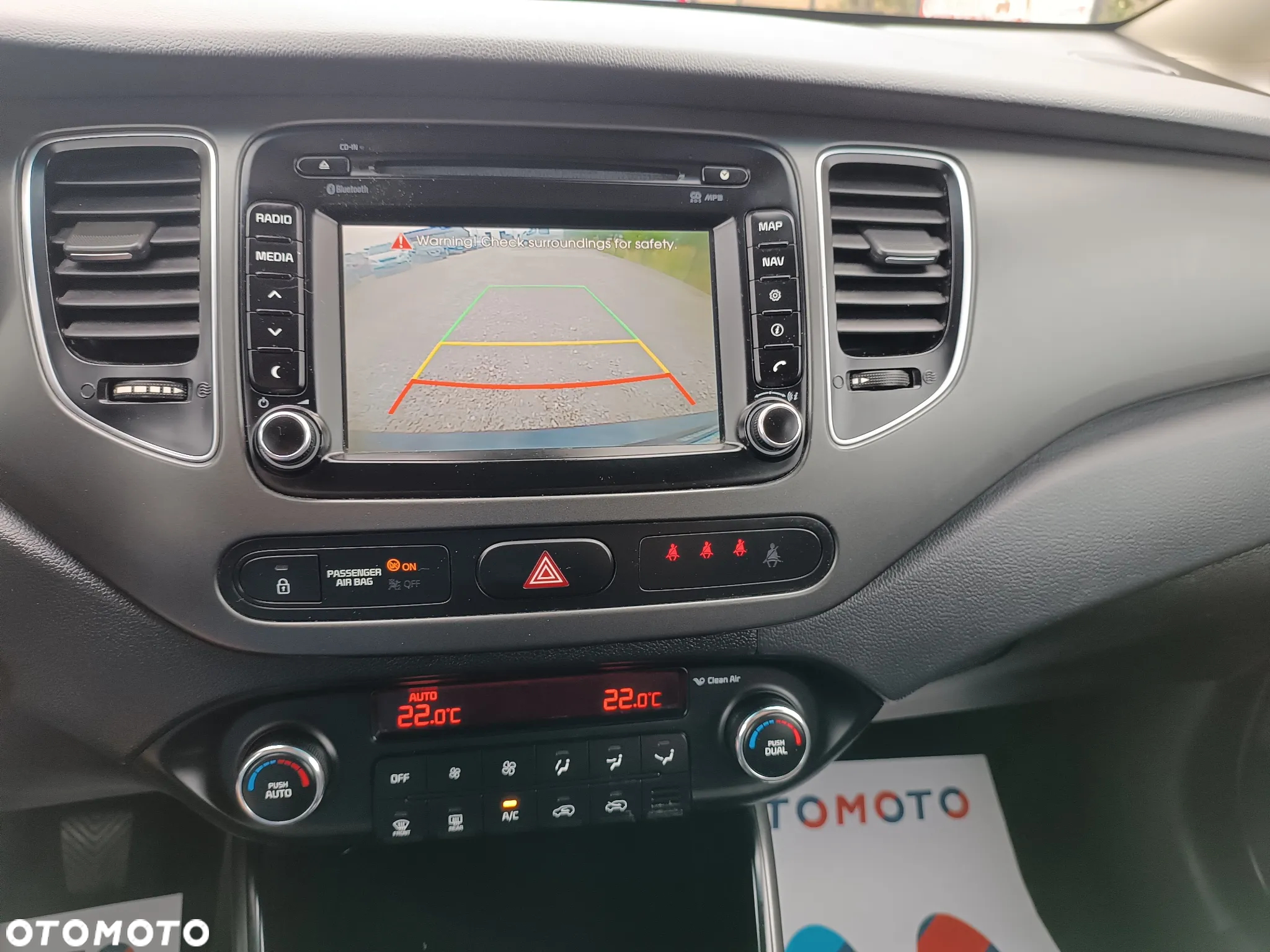 Kia Carens 1.7 CRDi 115 Fifa World Cup Edition - 25
