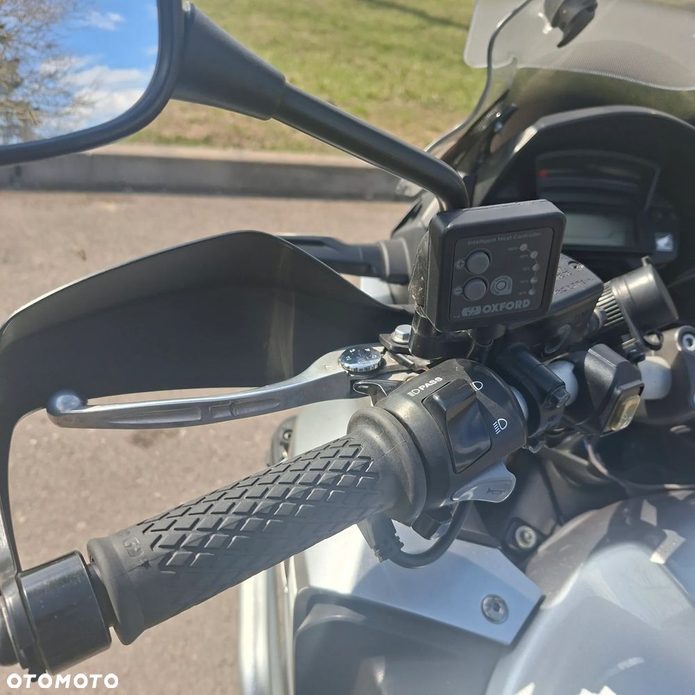 Honda VFR - 15