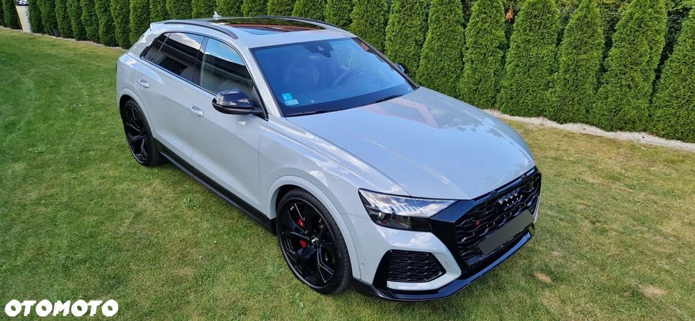Audi RS Q8 - 2