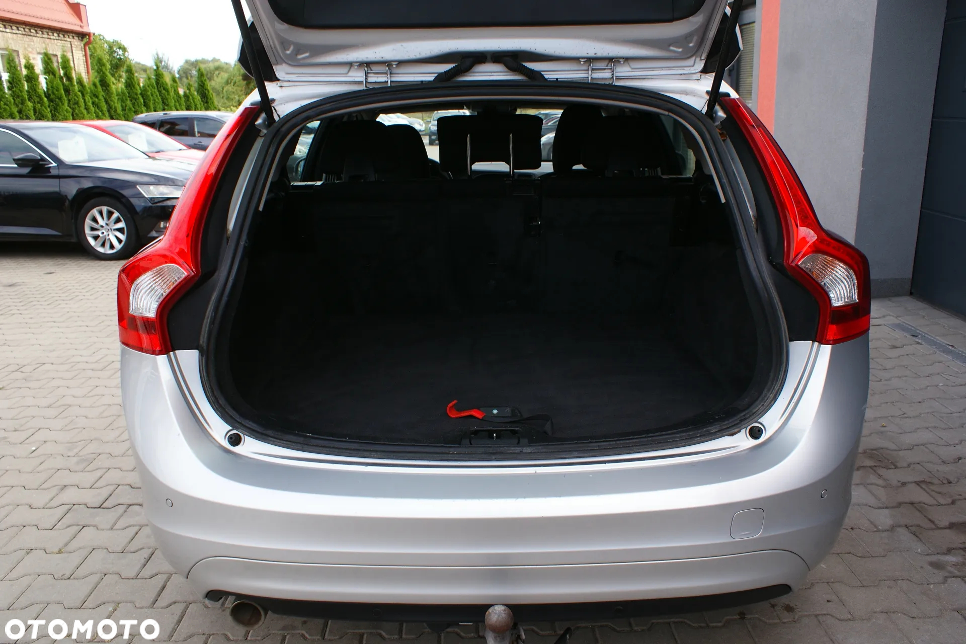 Volvo V60 D2 Drive-E Momentum - 9