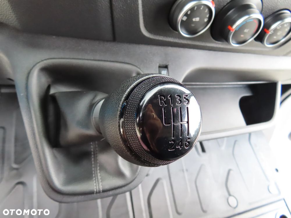 Renault Master 2.3 dCi 163 Km WZMACNIANY Chłodnia -20*C + 30*C Z Izoterma 4.20 Cm 8 Euro Palet Zasilanie V230 Funkcja Grzania Kabina Sypialniana WEBASTO Stan Jak NOWY - 40