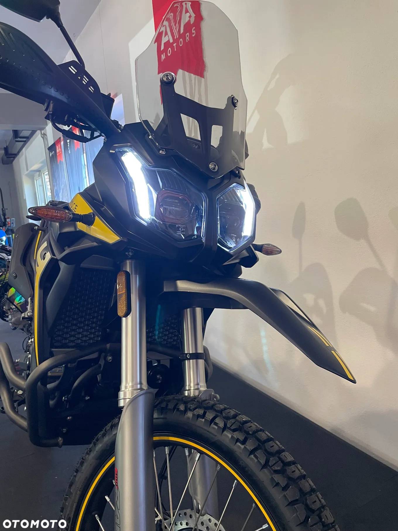 VOGE 300GY RALLY - 8