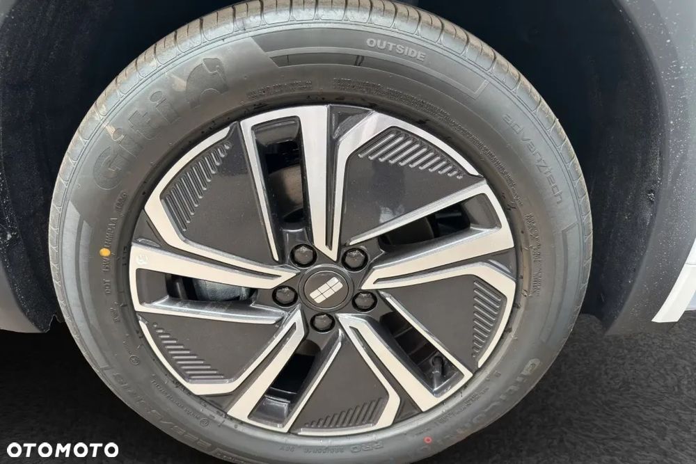 Geely Starray EM-i 1.5 PHEV Pro - 19