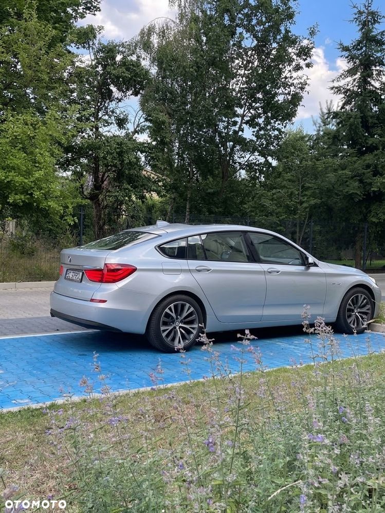 BMW 5GT - 2