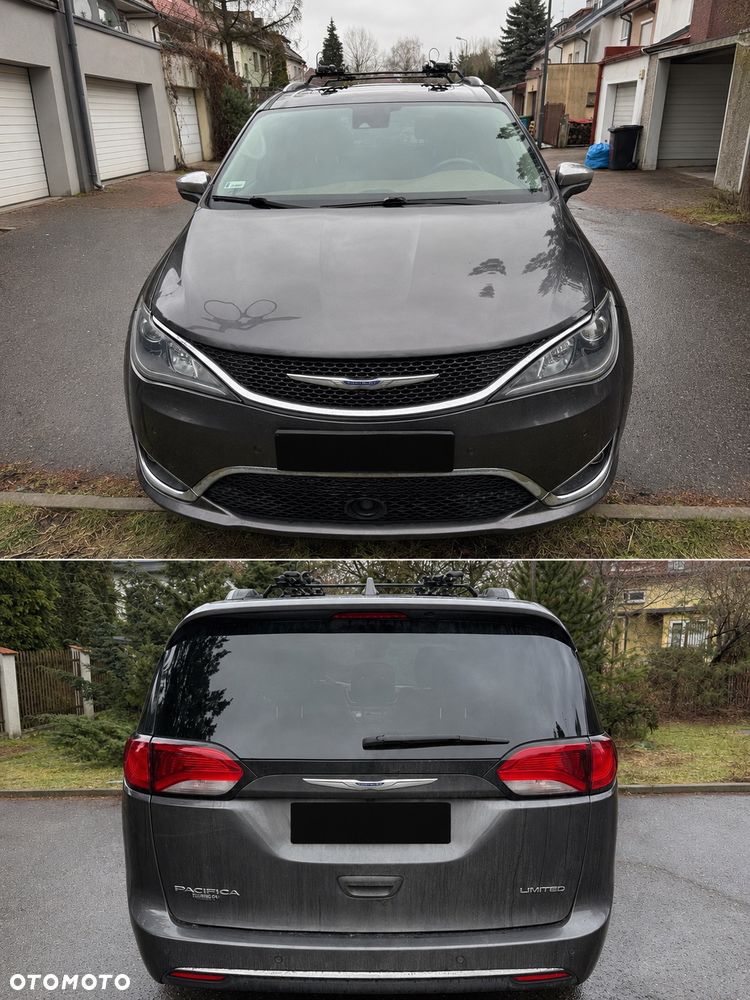 Chrysler Pacifica - 1