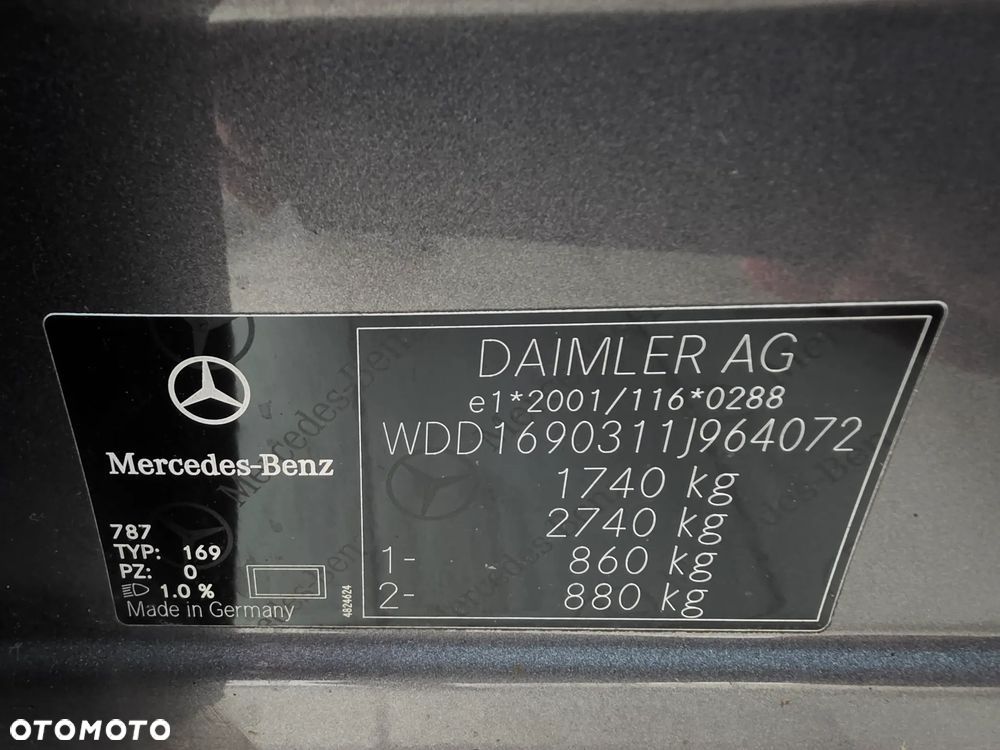 Mercedes-Benz Klasa A 160 BlueEFFICIENCY Elegance - 18