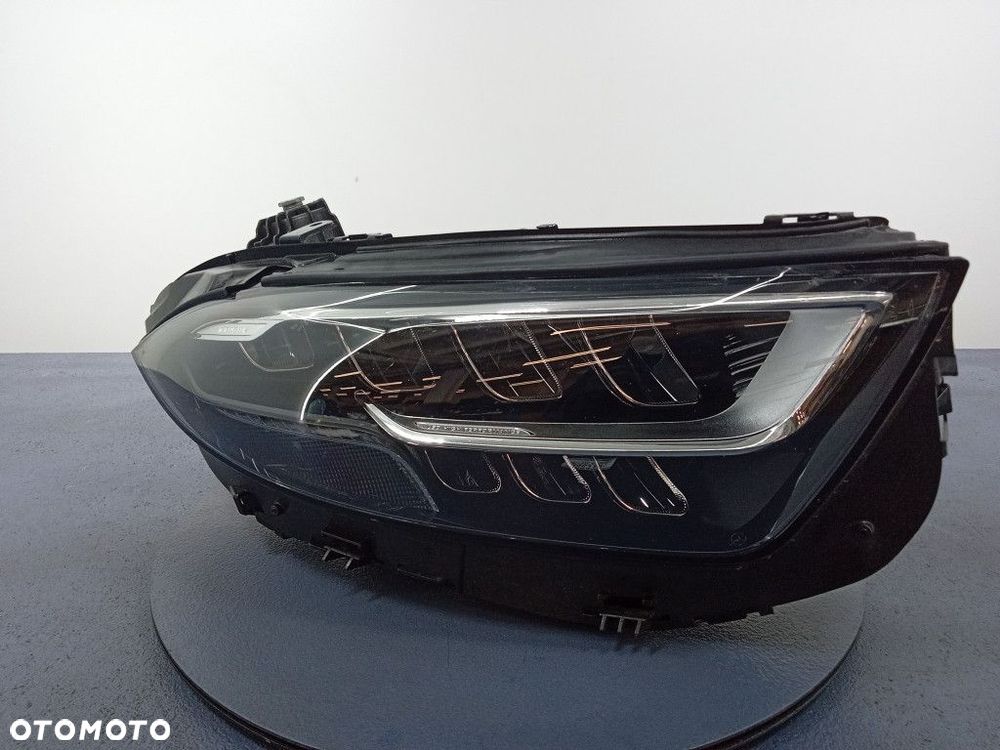 MERCEDES CLS W257 REFLEKTOR PRAWY LED A2579066602 - 1