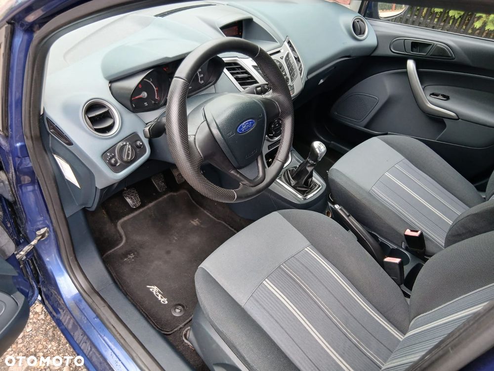Ford Fiesta 1.25 Ambiente - 20