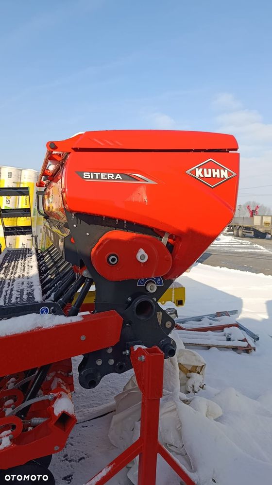 Kuhn Sitera 3030 + Brona CD 3020 - 3