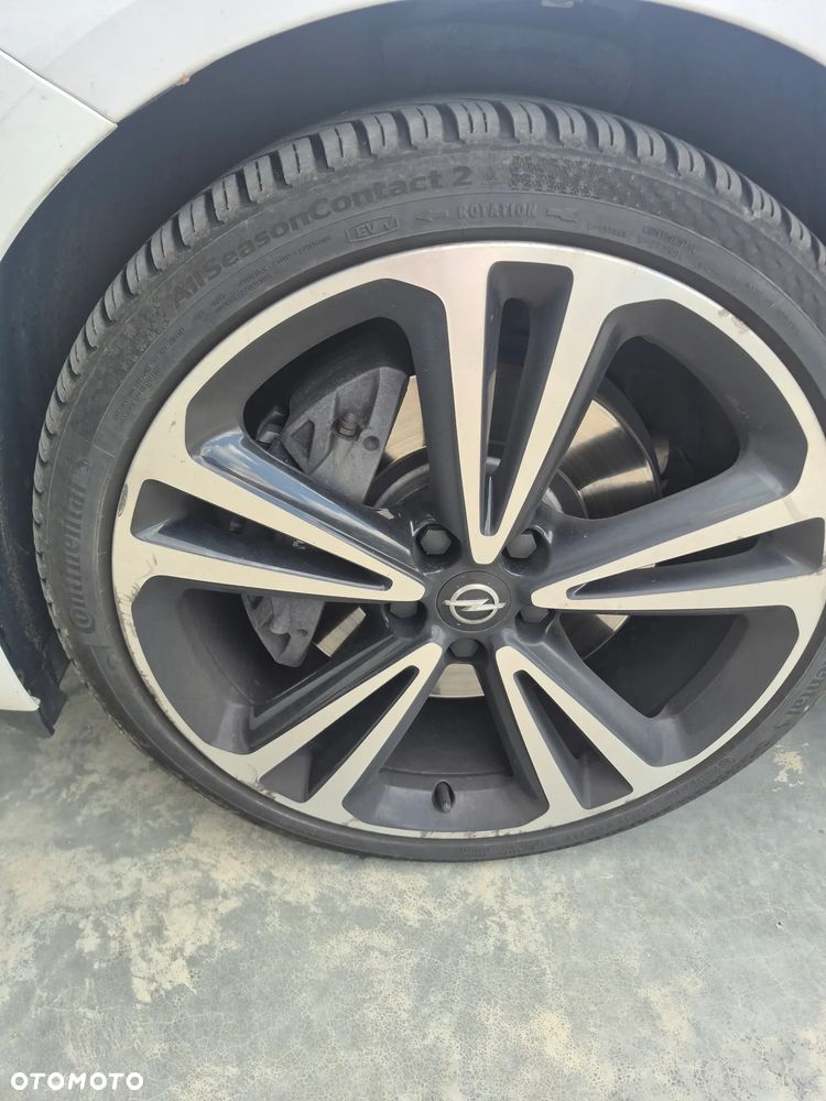 Opel Insignia 2.0 T 4x4 Exclusive S&S - 3