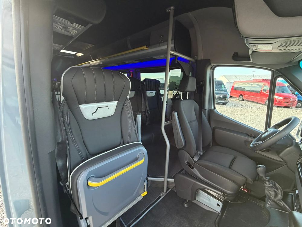 Mercedes-Benz Sprinter 519 - 14