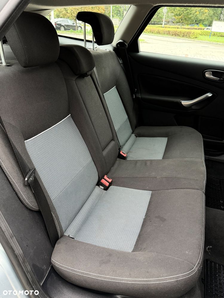 Ford Mondeo - 15