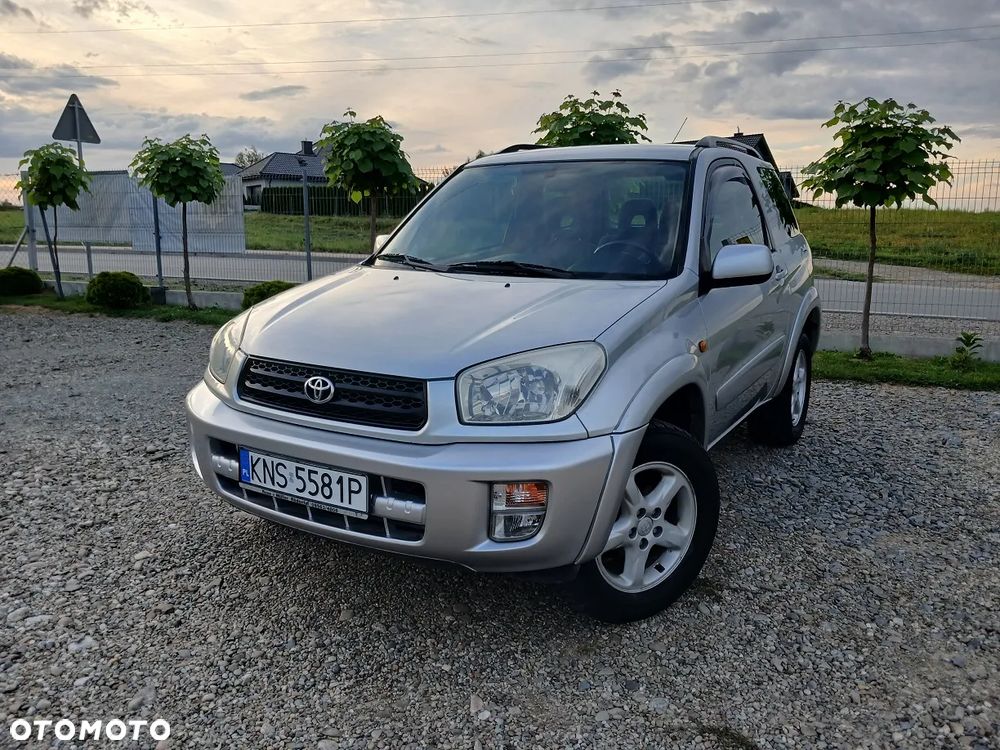 Toyota RAV4 - 4