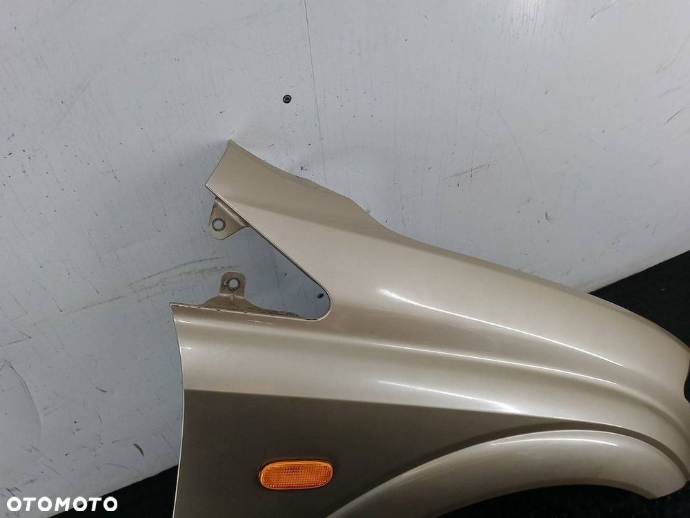 BŁOTNIK PRAWY PRZÓD SSANGYONG KYRON EA0 - 2