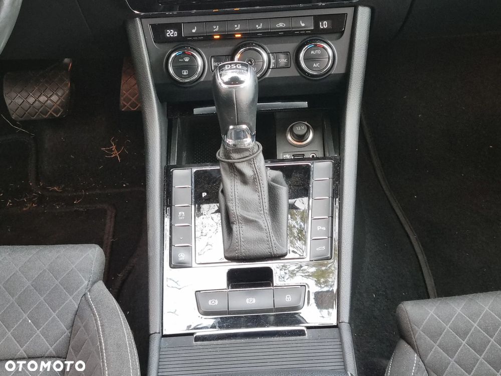 Skoda Superb 2.0 TSI Style DSG - 24