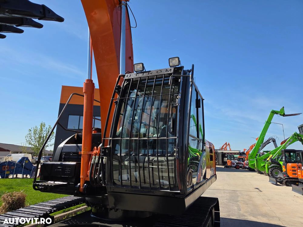 Hitachi ZX250LCN-6, 2020, 9.449h, 27,3t, cupa 1,55mc, Ingust latime 2,99m, camera spate, camere laterale, inst picon, consum mediu 9,8l/h, ridica 13t, motor Isuzu 173CP, 3 pompe hidr HITACHI, 3 camere, produs in JAPONIA, leasing 4 ani-PROMOTIE 68.900 EUR+tva - 20