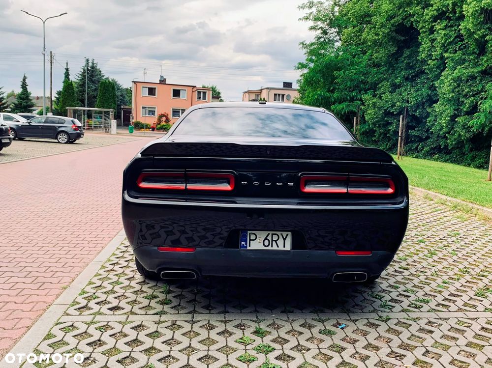 Dodge Challenger 5.7 R/T - 5