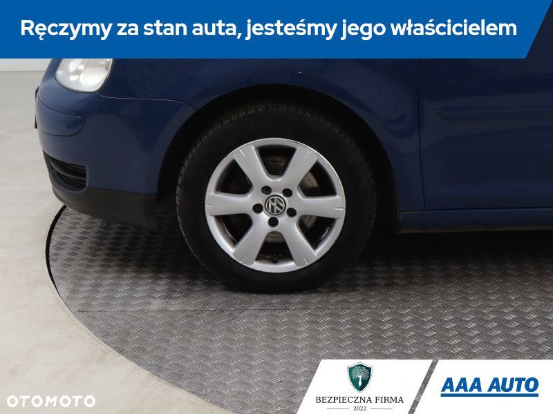 Volkswagen Touran - 17
